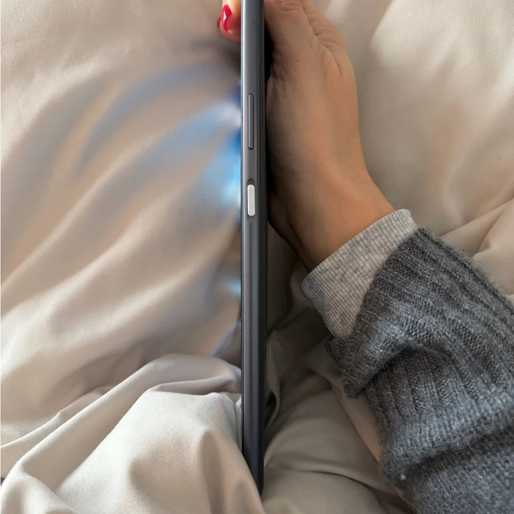 Lenovo black tablet barely used!